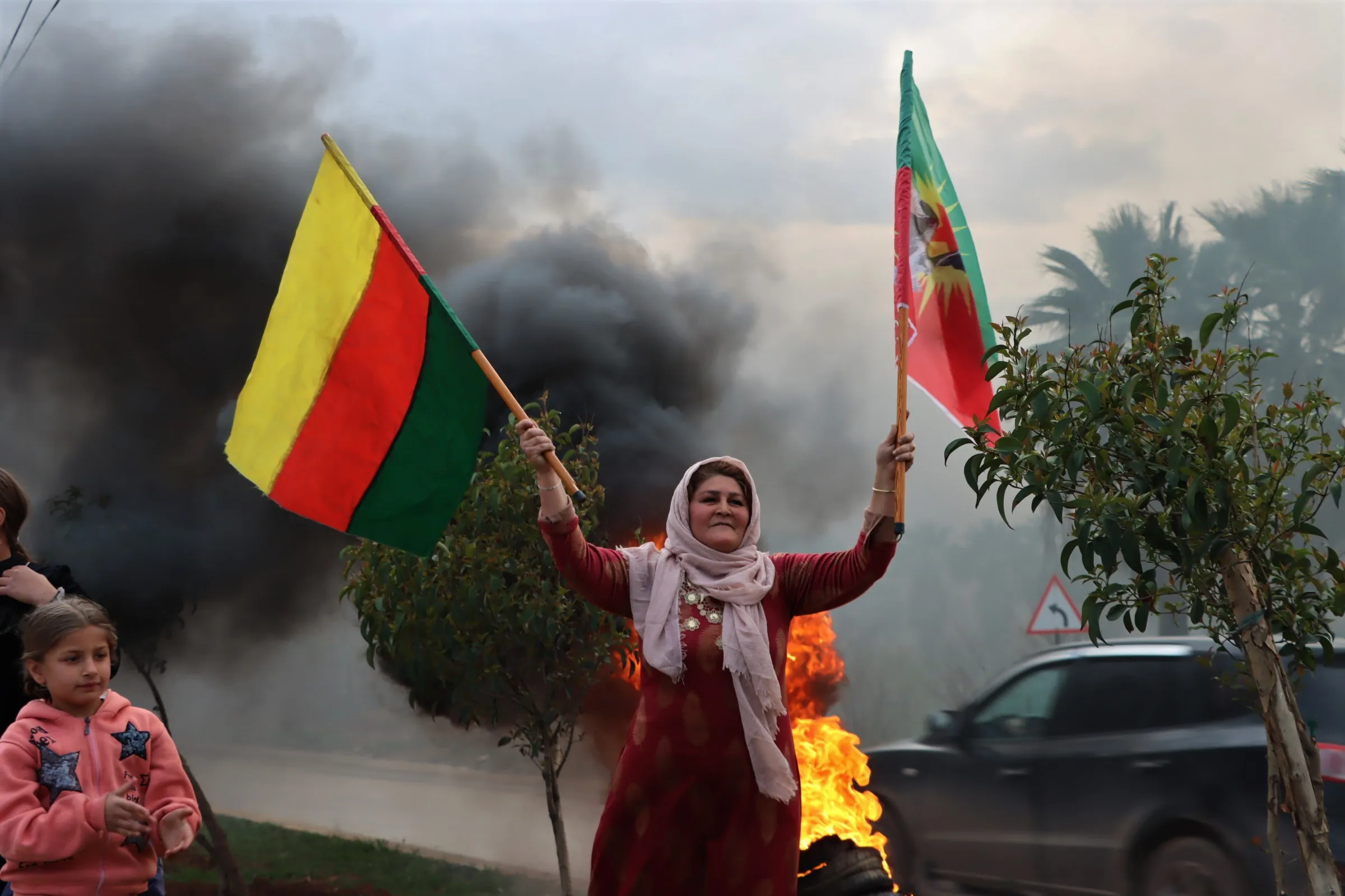 ​​​​​​​Kolan û qadên Bakur û Rojhilatê Sûriyeyê bi agirê Newrozê xemilîn