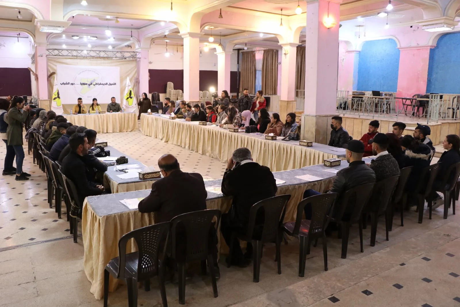 ​​​​​​​Li Helebê rola ciwanan di çareserkirina aloziya Sûriyeyê de hat nîqaşkirin