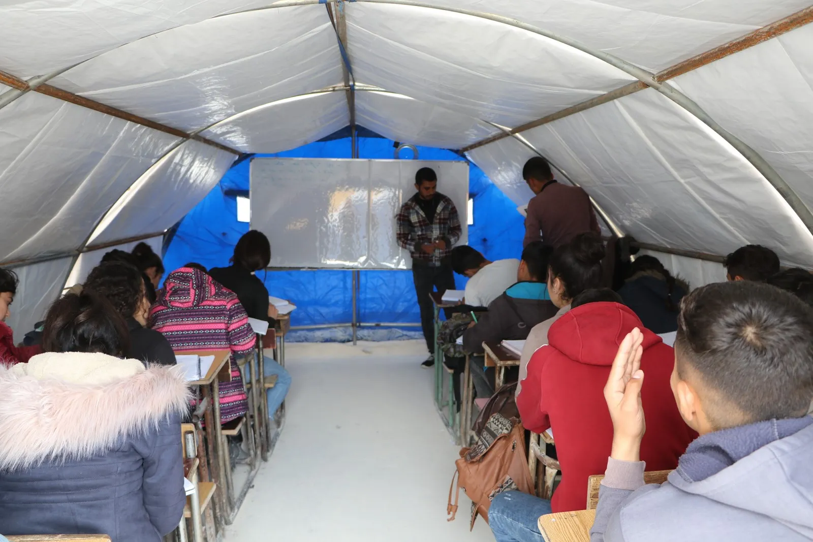 ​​​​​​​Mercên zehmet li pêşiya xwendekrên Efrîn û Şehbayê nabin asteng