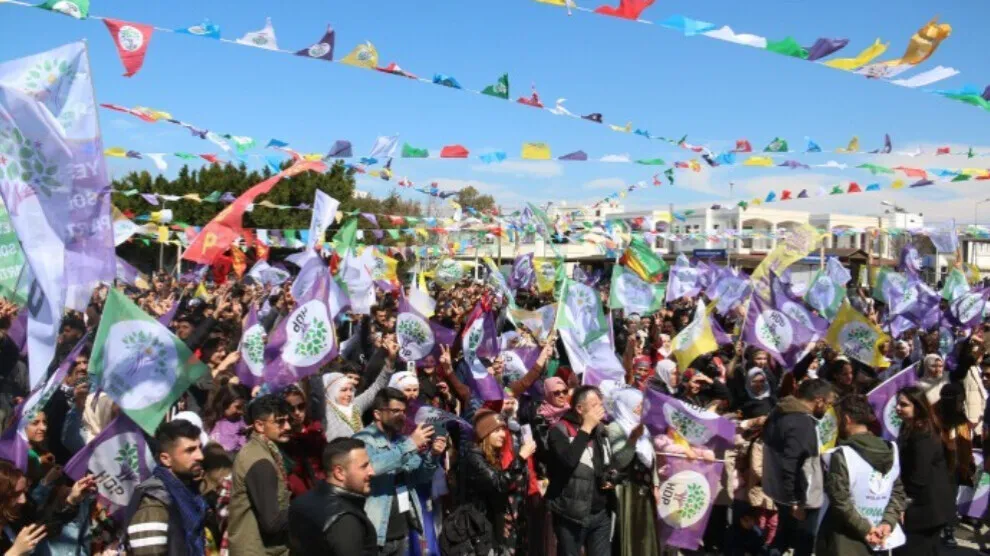 Li bajarên Tirkiyeyê şahiyên Newrozê