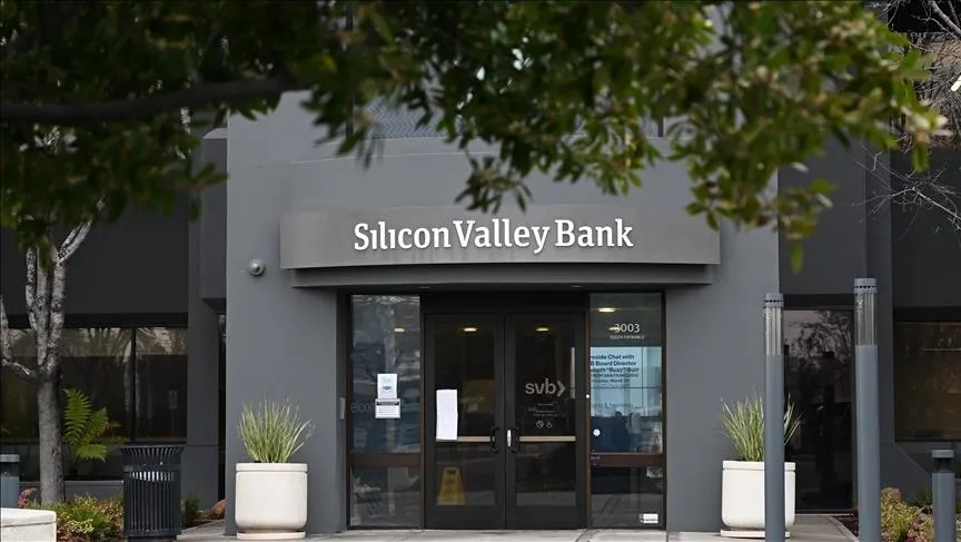 Aloziya bankan û nîşaneyên hilweşîna pergala kapîtalîst a global