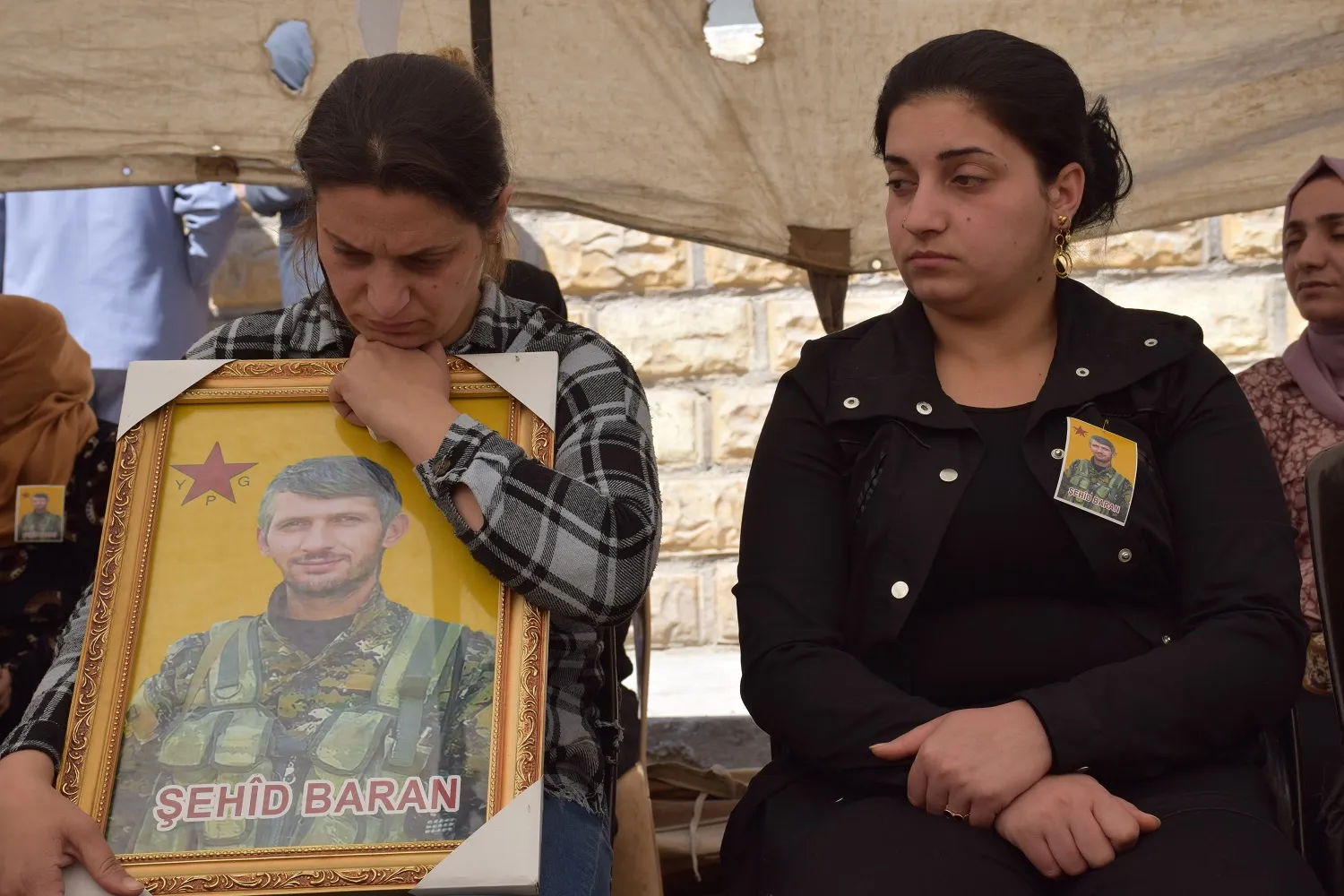 ′Dê ala têkoşînê  li ba be′