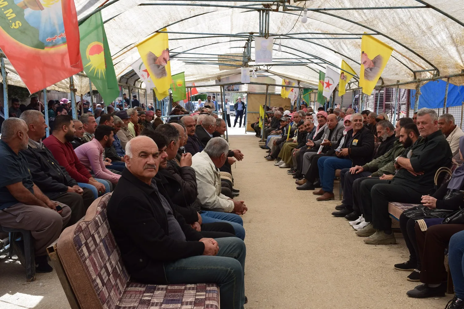 ′Dê ala têkoşînê  li ba be′