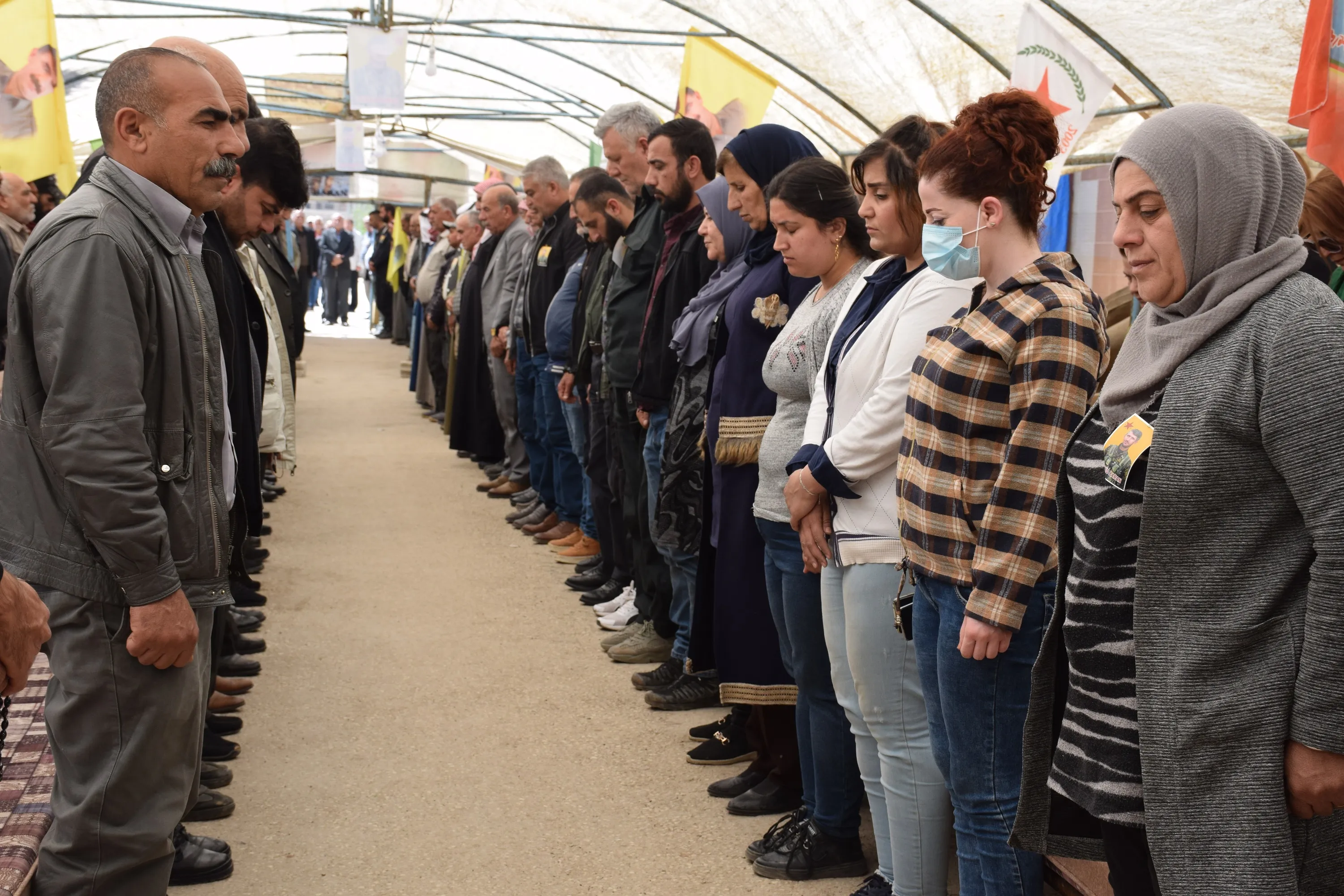 ′Dê ala têkoşînê  li ba be′
