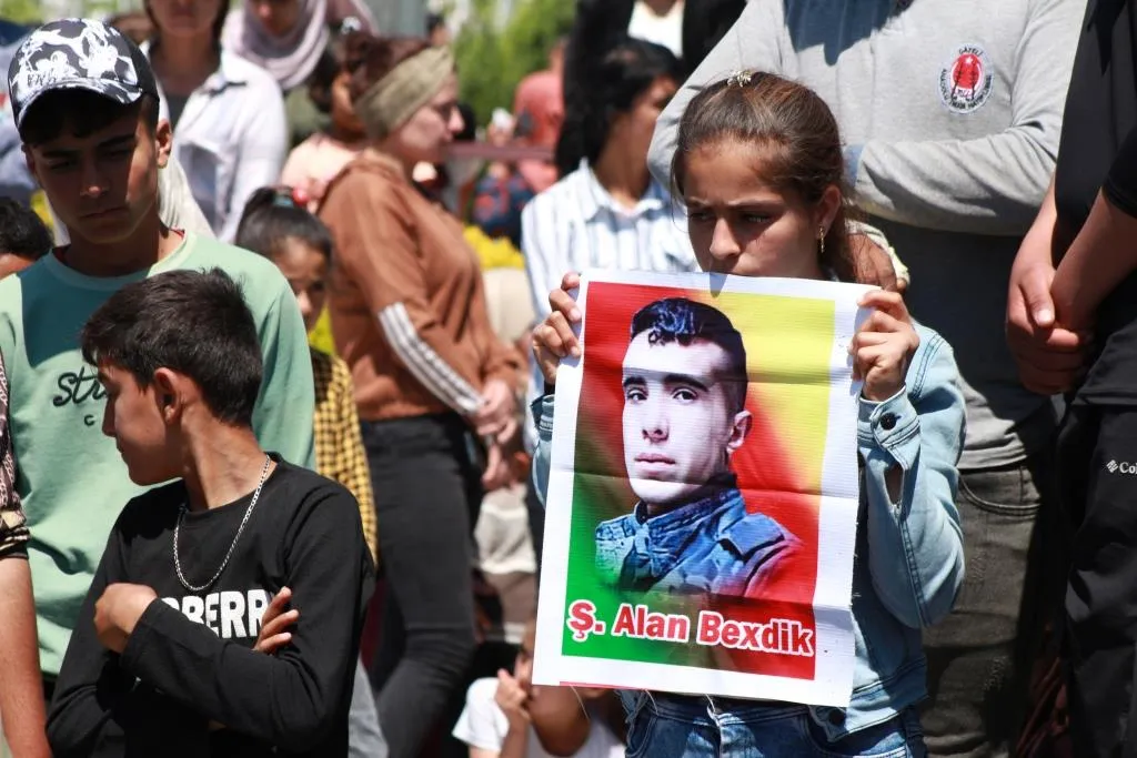 ​​​​​​​Li Kobanê merasîmên şehîdan