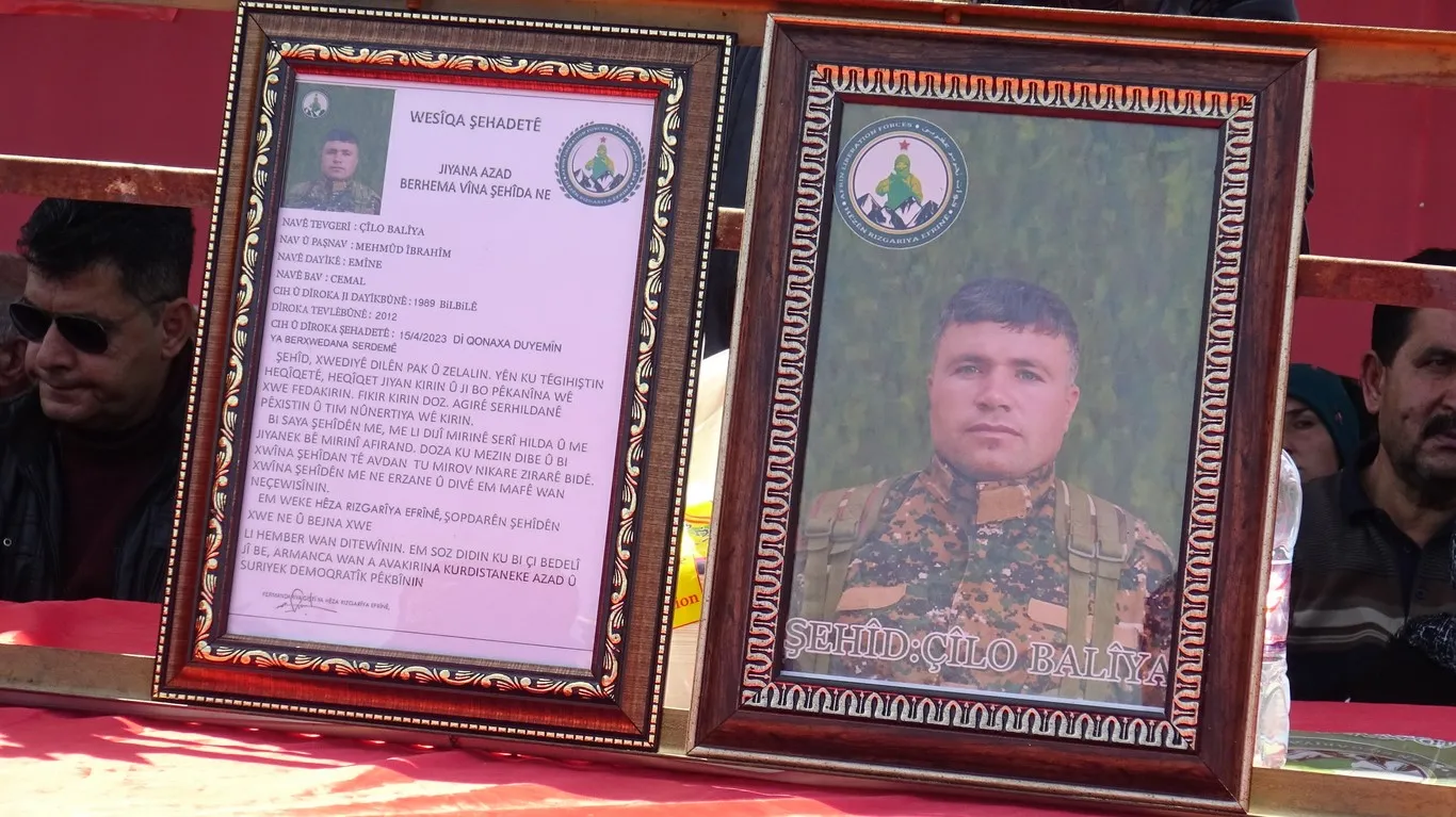 Cenazeyên Cîlo Baliya û Xabûr Efrîn bi merasîmekê hatin veşartin