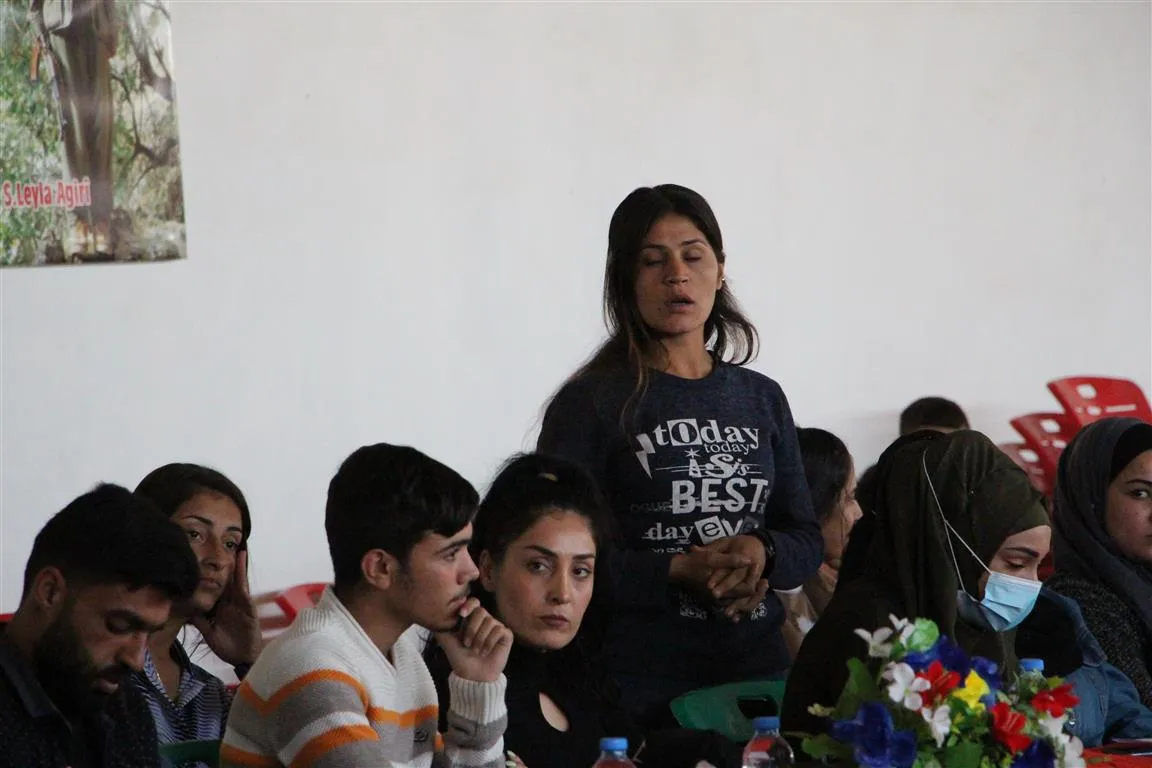 Yekitiya Ciwanên Şoreşger a Sûriyeyê panelek li dar xist