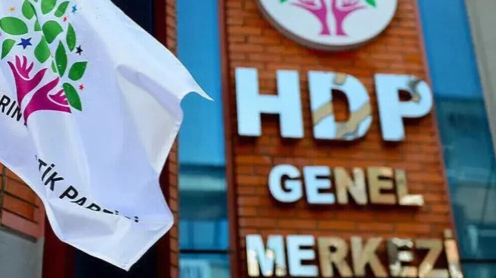 HDP'ê nerazîbûn nîşanî biryara Dadgeha Destûra Bingehîn da