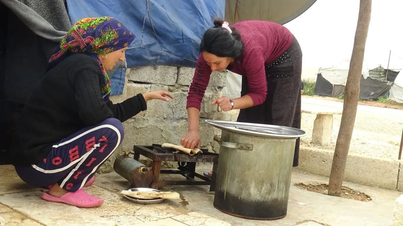Di Remezanê de pirsgirêkên koçberên ji Efrînê zêdetir bûne