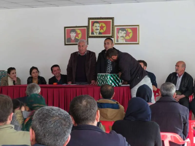 Rêveberiya Şengalê: Şengal û Mexmûr yek in