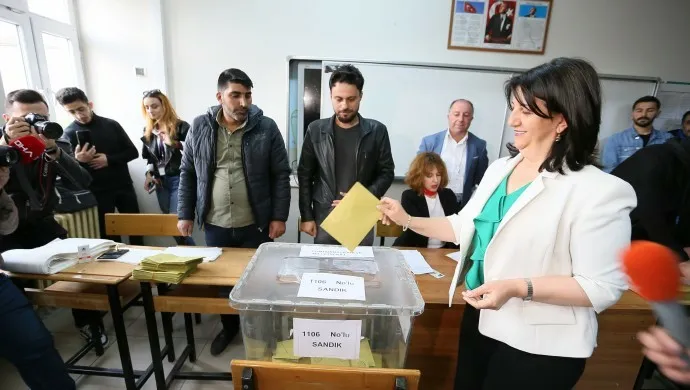 ​​​​​​​Pervîn Bûldan dengê xwe avêt: Pergalek xerabiyê heye divê îro biqede