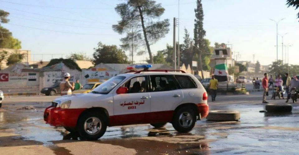 Çeteyan li Efrînê welatiyekî din revand
