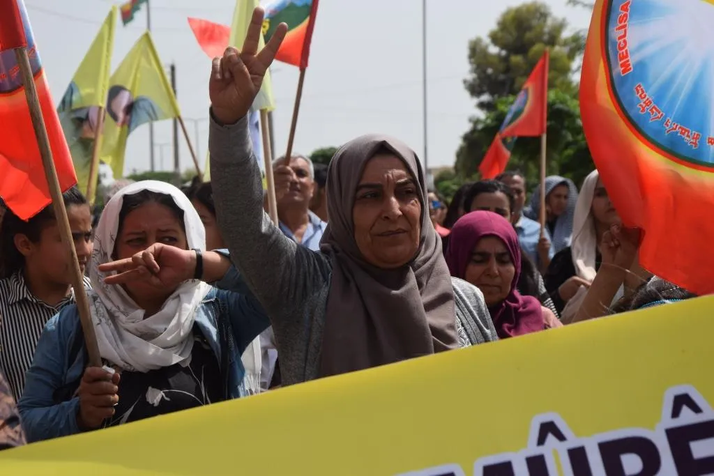 Li Kobanê meş: Mexmûr ne bi tenê ye