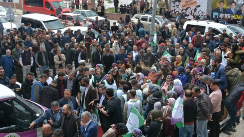 Qirkirina siyasî: 15 kesên din hatin destgîrkirin