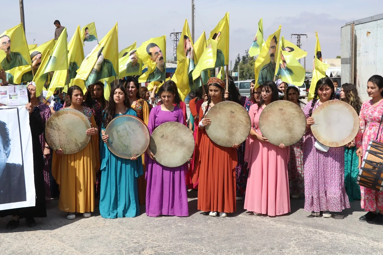 Li Şehbayê belavokên têkildarî azadiya fîzîkî ya Rêber Ocalan hatin belavkirin