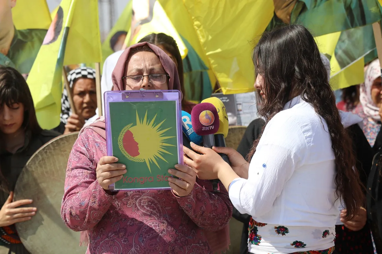 Li Şehbayê belavokên têkildarî azadiya fîzîkî ya Rêber Ocalan hatin belavkirin