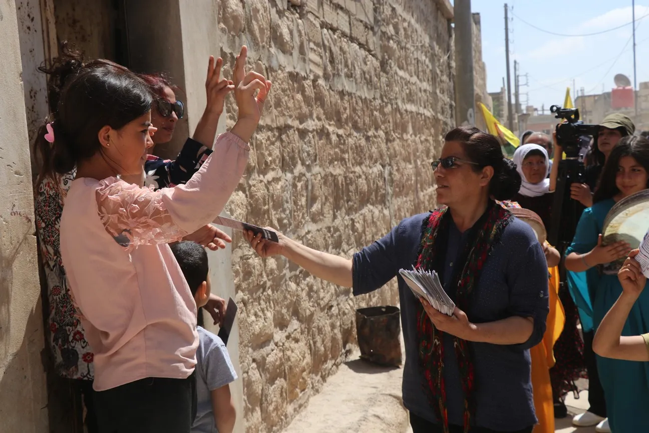 Li Şehbayê belavokên têkildarî azadiya fîzîkî ya Rêber Ocalan hatin belavkirin