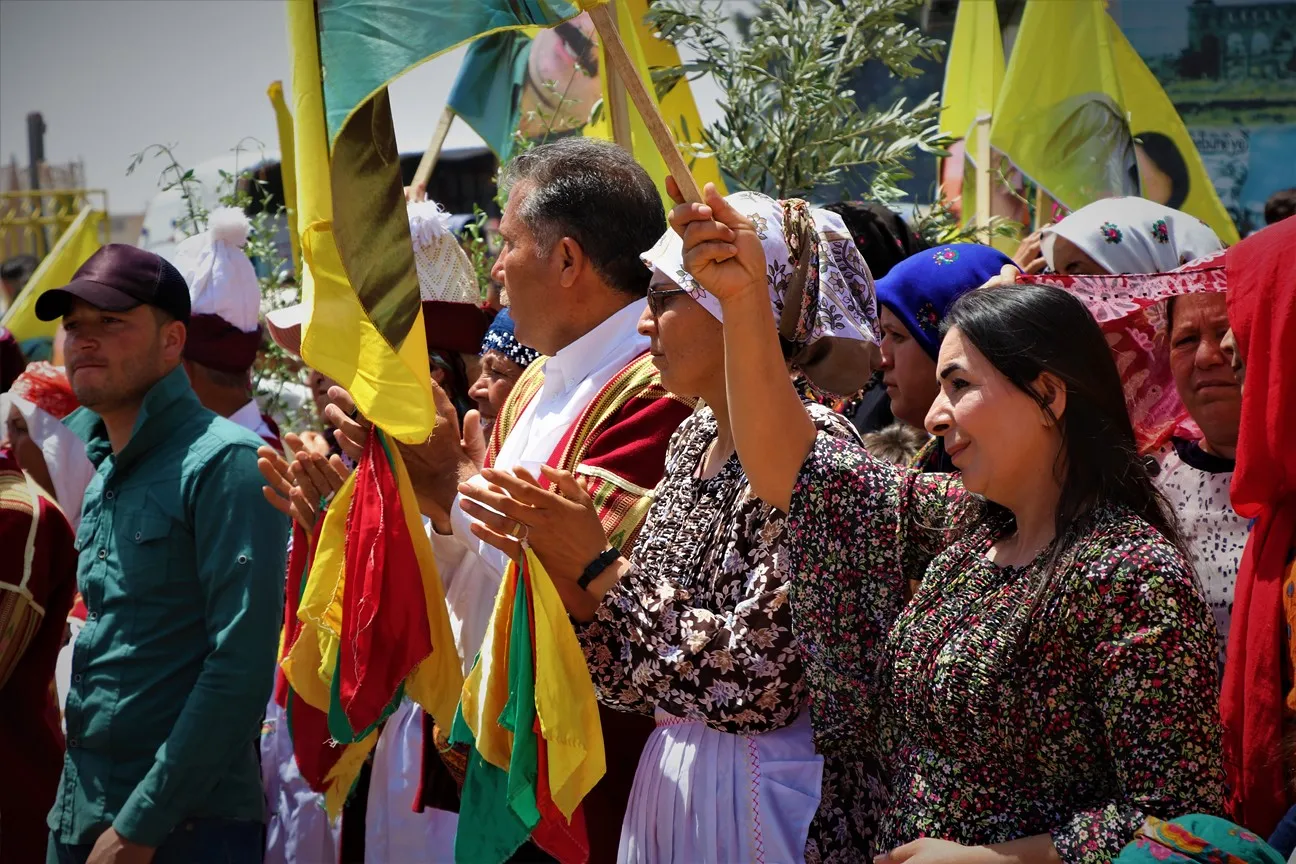 Li Şehbayê bi hezaran kes ji bo Rêber Abdullah Ocalan meşiyan