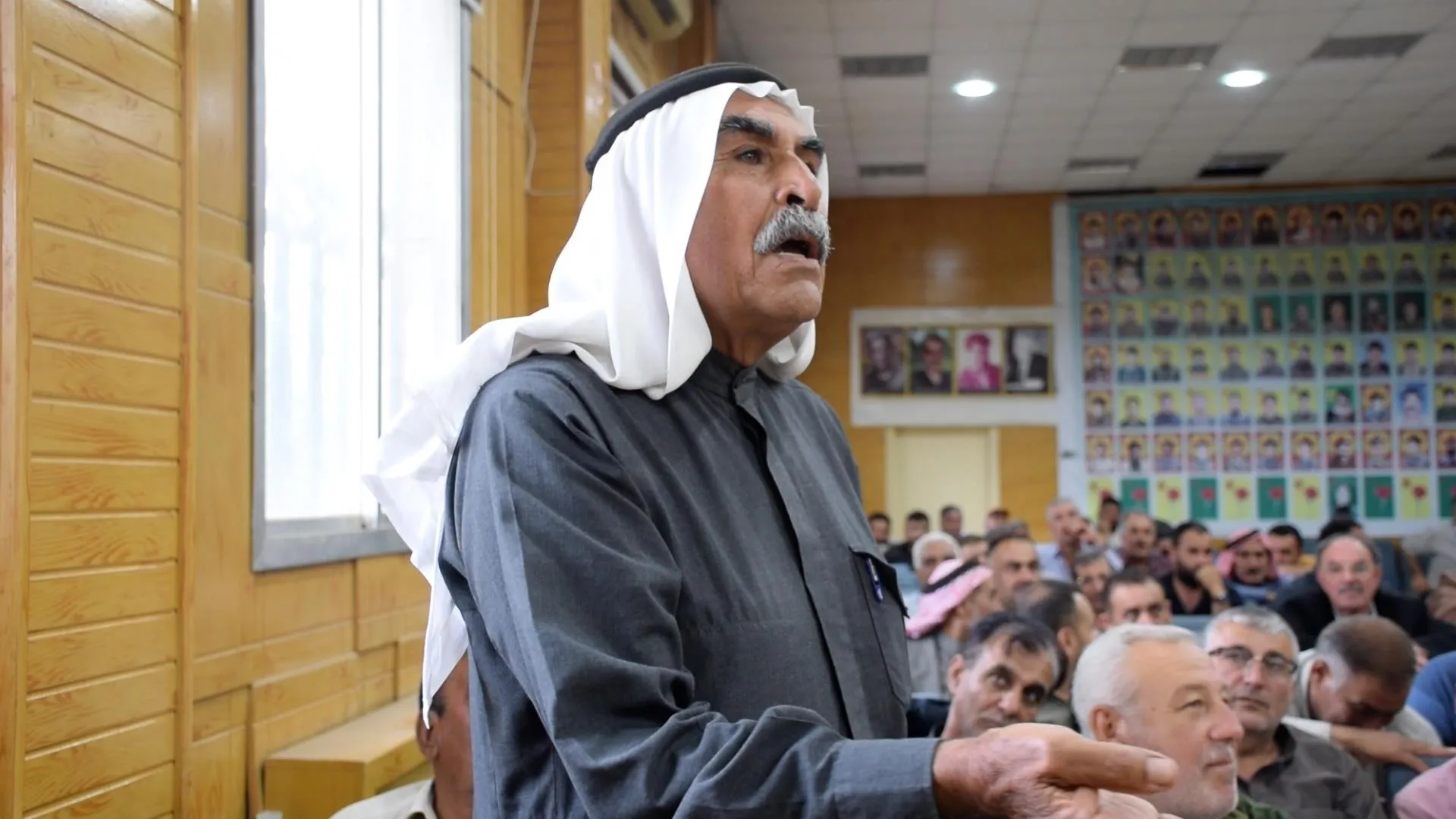 Desteya Çandiniyê bi cotkarên Dirbêsiyê re civiya