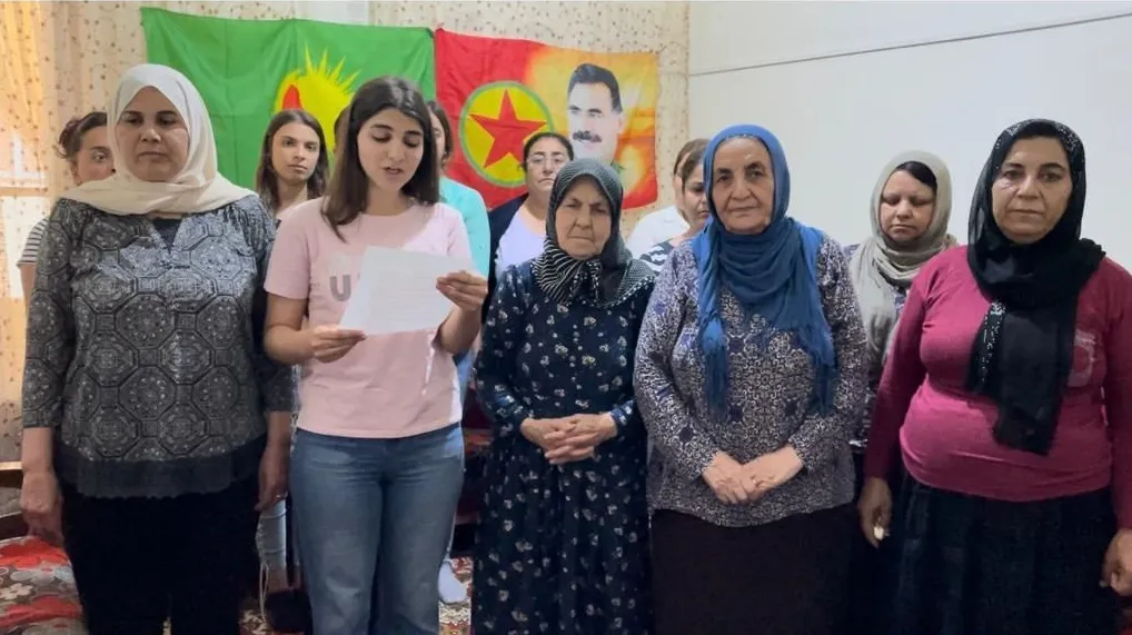 Kongra Star a Beyrûtê piştgiriya xelkê Mexmûrê kir