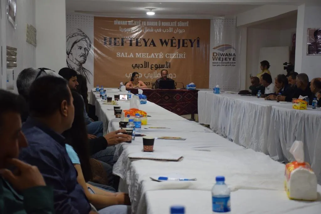 Hefteya Wêjeyî ya Kobanê romana Kurdî gotûbêj kir