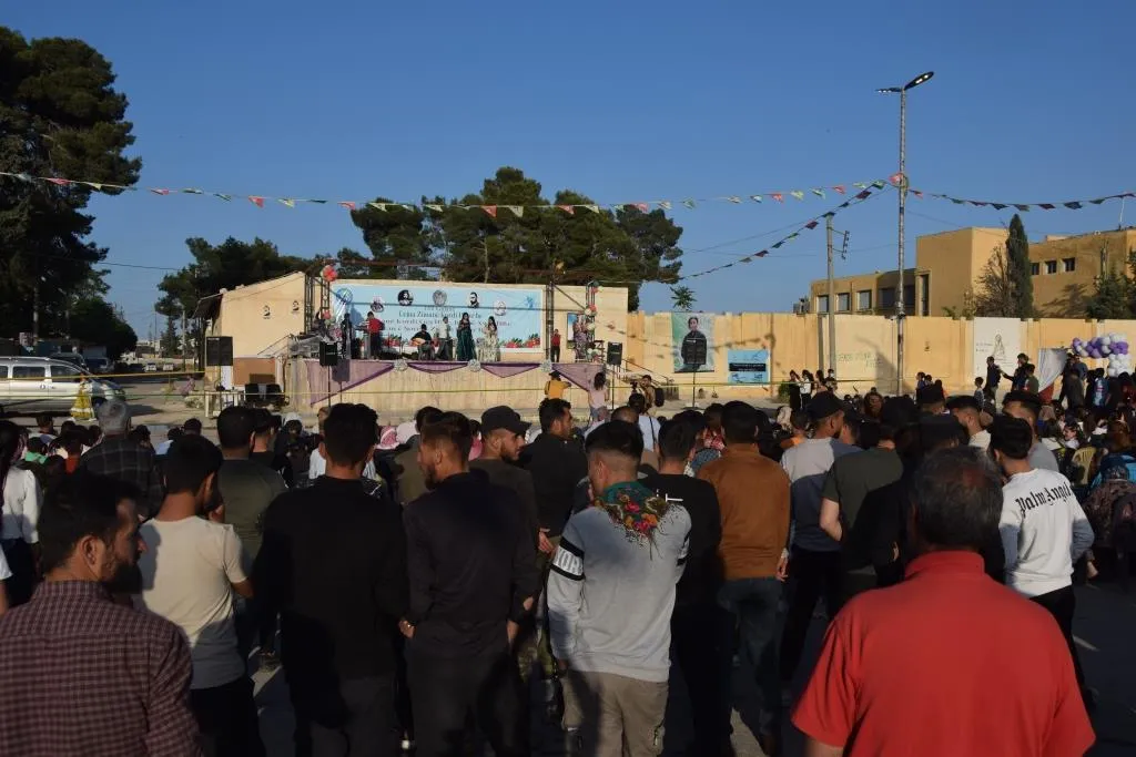 ​​​​​​​Li Kobanê û Helebê coşa şahiyên Cejna Zimanê Kurdî