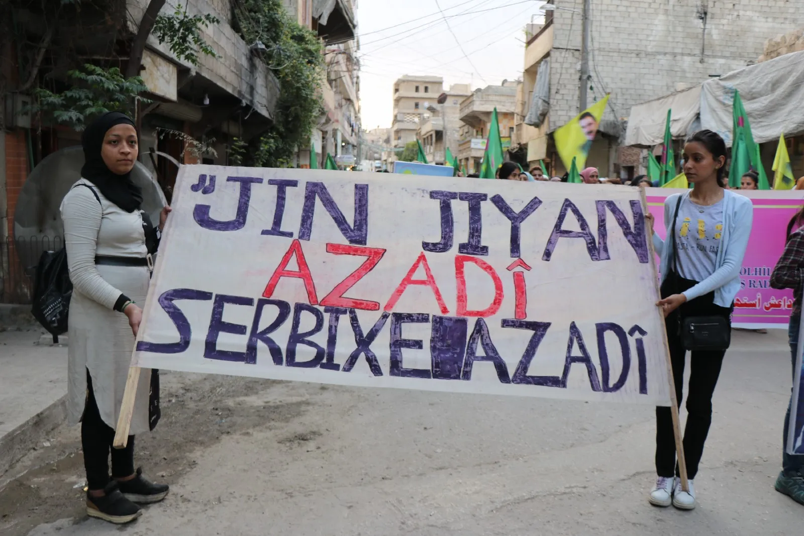 ​​​​​​​Şêniyên Helebê: Li dijî zihniyeta faşîst a li Efrînê serî hildin