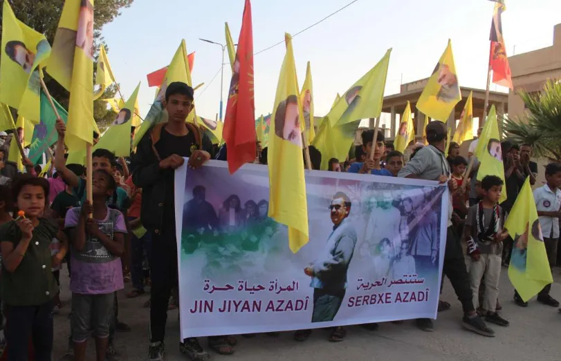 Ciwanên Til Koçer tecrîda li ser Rêber Abdullah Ocalan şermezar kir
