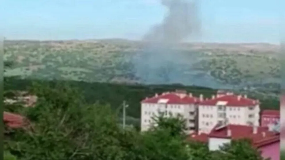 ​​​​​​​Li Enqereyê di fabrîqeya teqemeniyan de teqîn