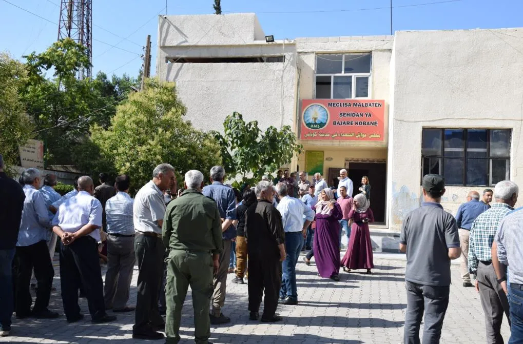 Cejna Qurbanê li malbatên şehîdan pîroz kirin