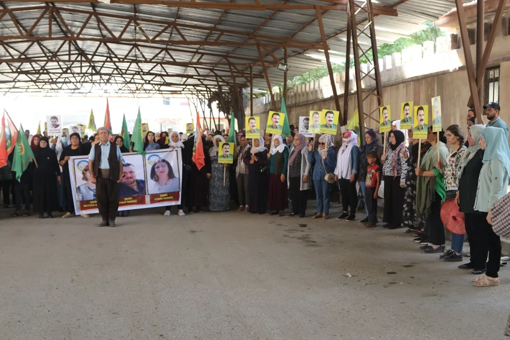 Xelkê Dêrik û Tirbespiyê: Em ê bîranîna şehîdan bikin ajoyeke nû ya têkoşînê