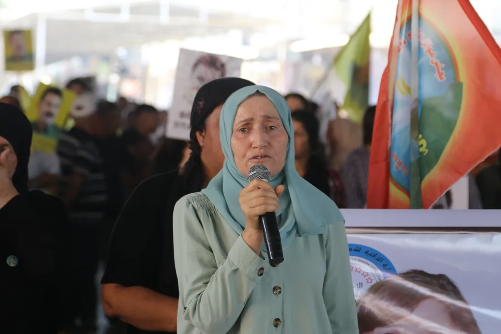 Xelkê Dêrik û Tirbespiyê: Em ê bîranîna şehîdan bikin ajoyeke nû ya têkoşînê