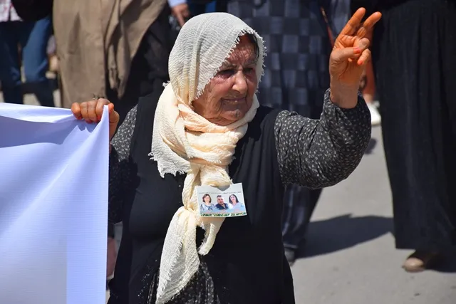 Xelkê Dêrik û Tirbespiyê: Em ê bîranîna şehîdan bikin ajoyeke nû ya têkoşînê