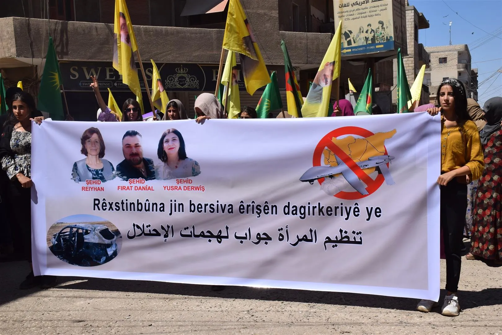 ​​​​​​​Xelkê Dirbêsiyê banga azadiya fîzîkî kir