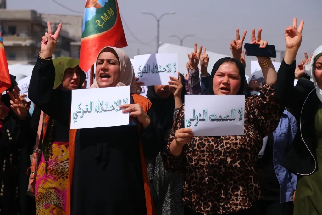 ′Em ê bi hêzên xwe re li hember êrişan hevgirtî bin′