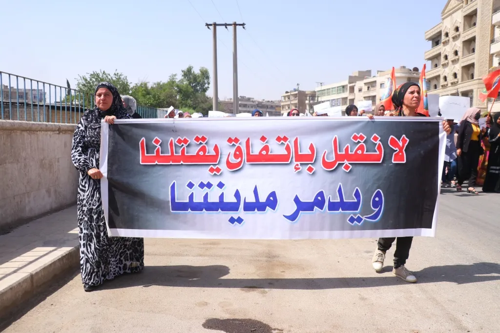 ′Em ê bi hêzên xwe re li hember êrişan hevgirtî bin′