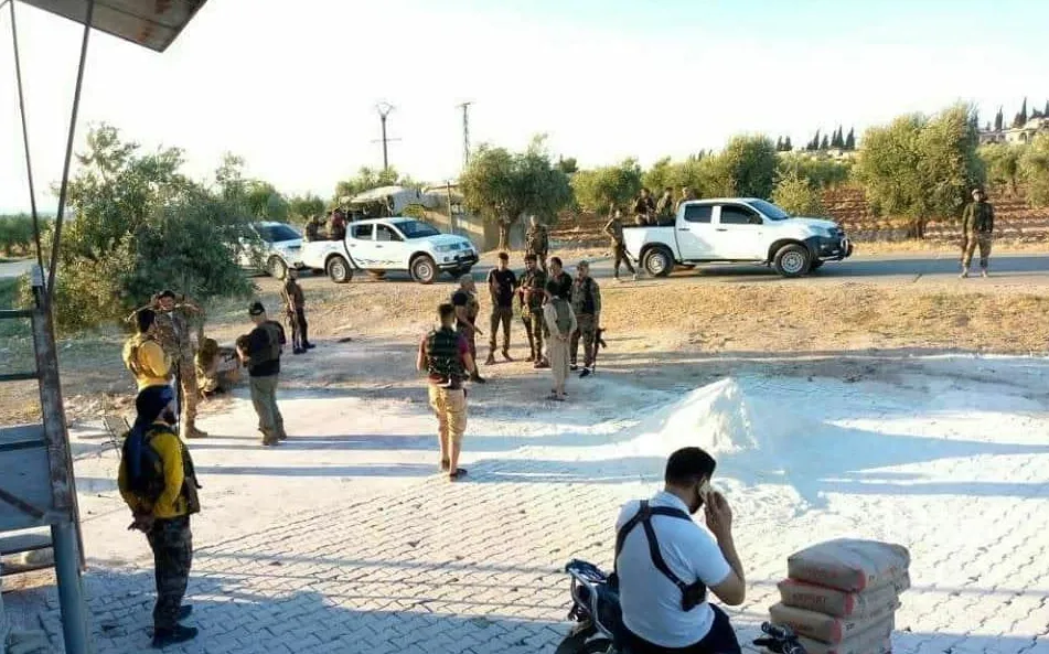 ​​​​​​​Li Efrîna dagirkirî çeteyên dewleta Tirk a dagirker bi hev ketin