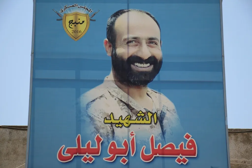 Akademiya Şehîd Ebû Leyla şopdarên wî perwerde dike