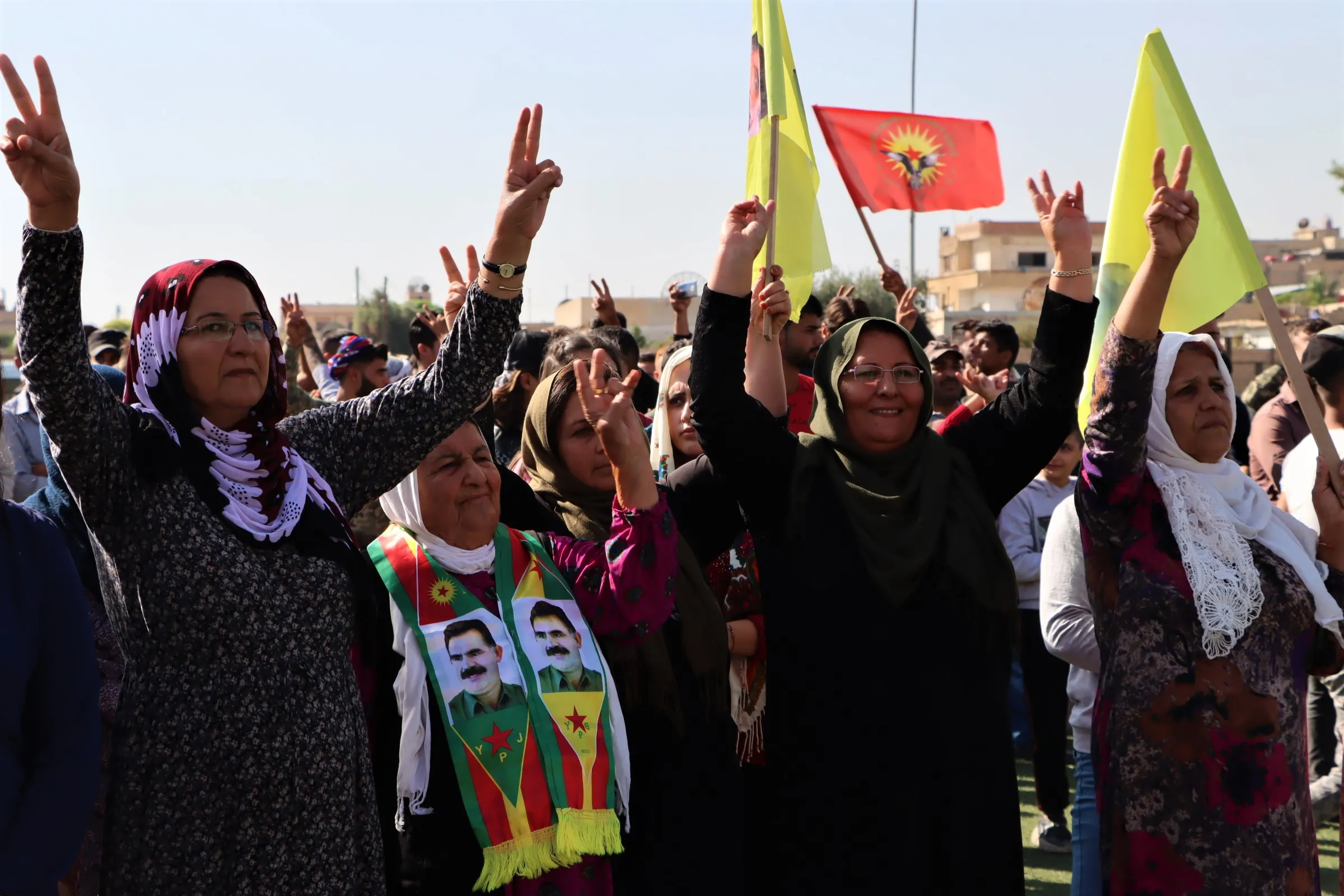 ​​​​​​​`Heta nefesa dawî em ê axa bi xwîna şehîdan hatiye avdan, biparêzin`