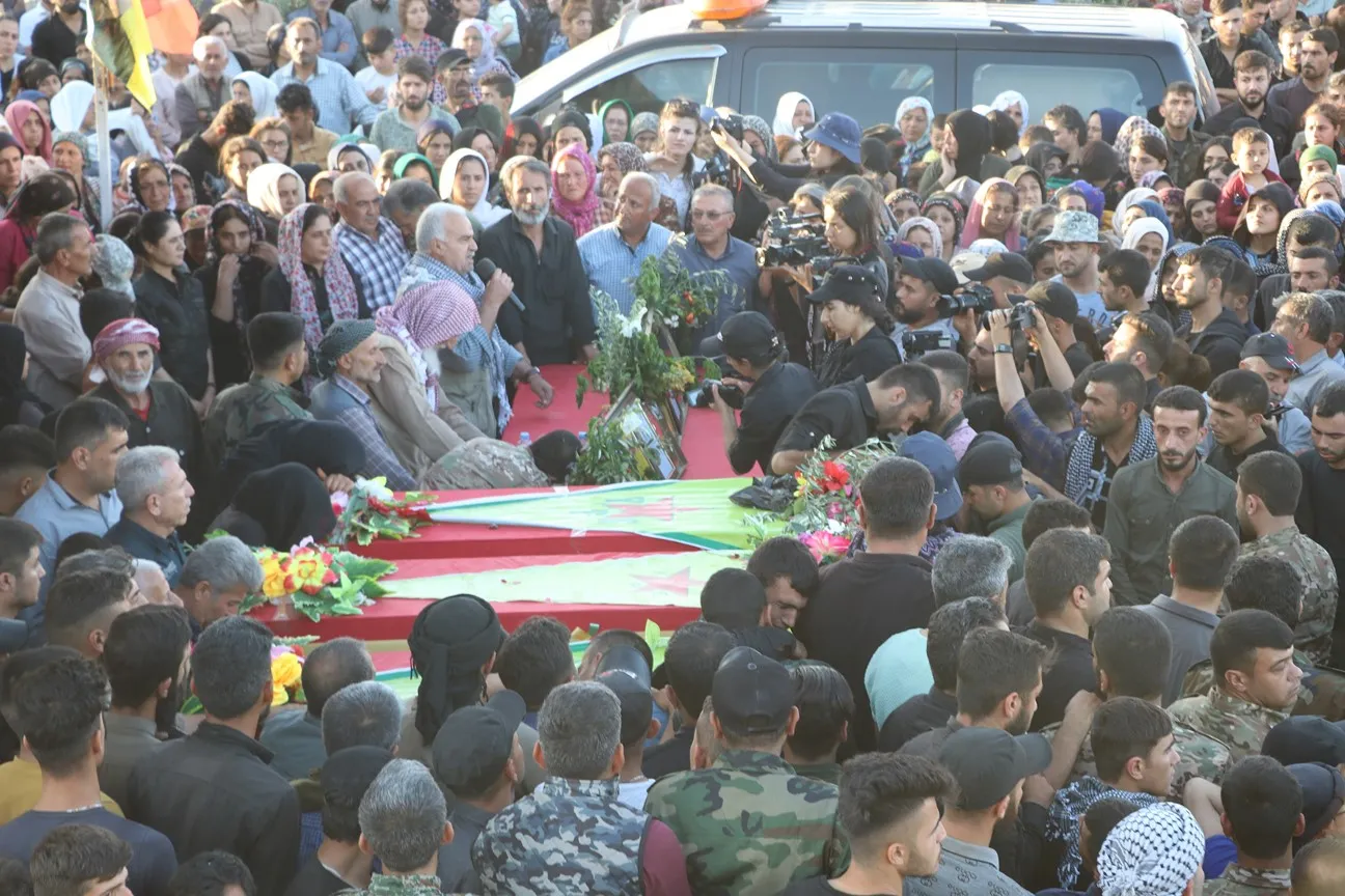 Şêniyên Efrîn û Şehbayê 3 şehîd oxir kirin