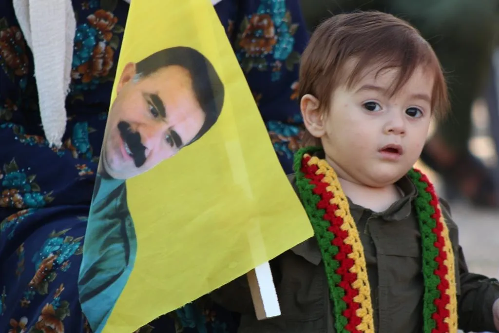 Li Bakur û Rojhilatê Sûriyeyê şahî û pîrozbahiyên salvegera şoreşê