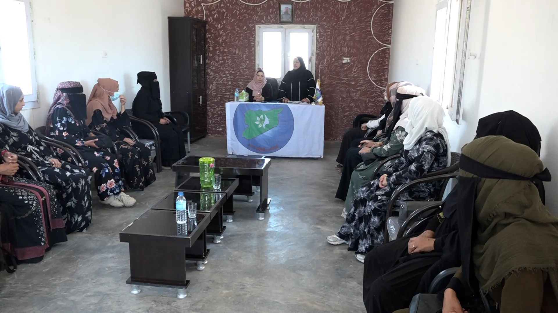 Meclisa Jinan bi lidarxistina semînerekê têkildarî tundiya malbatî dest bi hemleya xwe kir