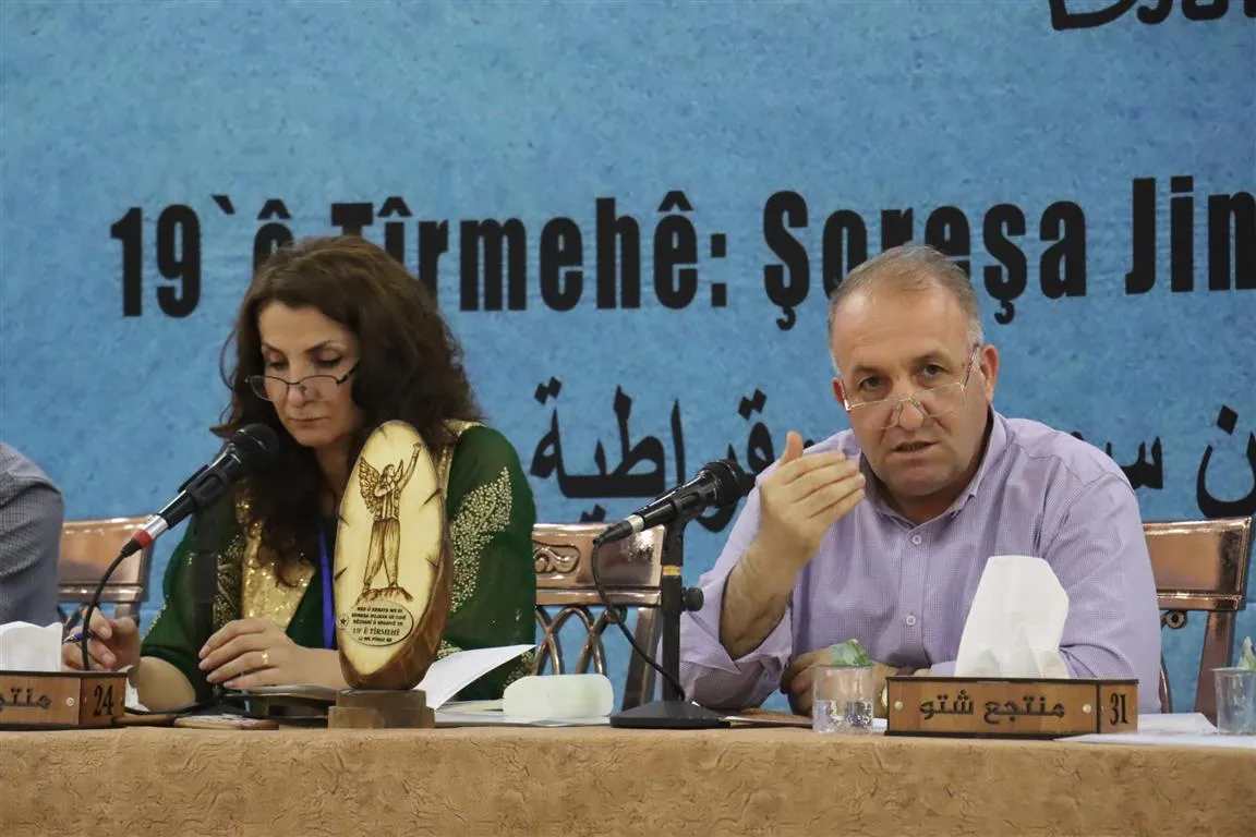 Di Foruma Sûrî de banga yekkirina hewldanan ji bo misogerkirina serkeftina şoreşê