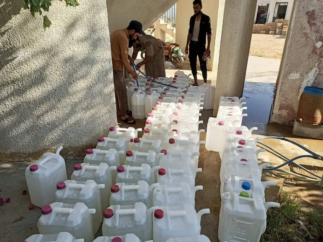 Xelkê Dêrazorê karwanekî av şand Hesekê