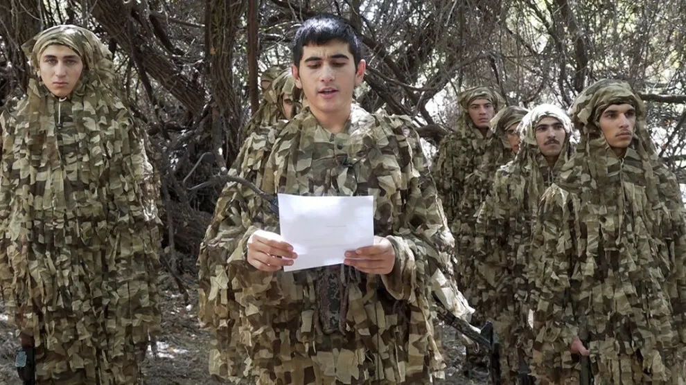 Ji Bakur û Rojhilatê Sûriyeyê 13 ciwan tev li refên gerîla bûn