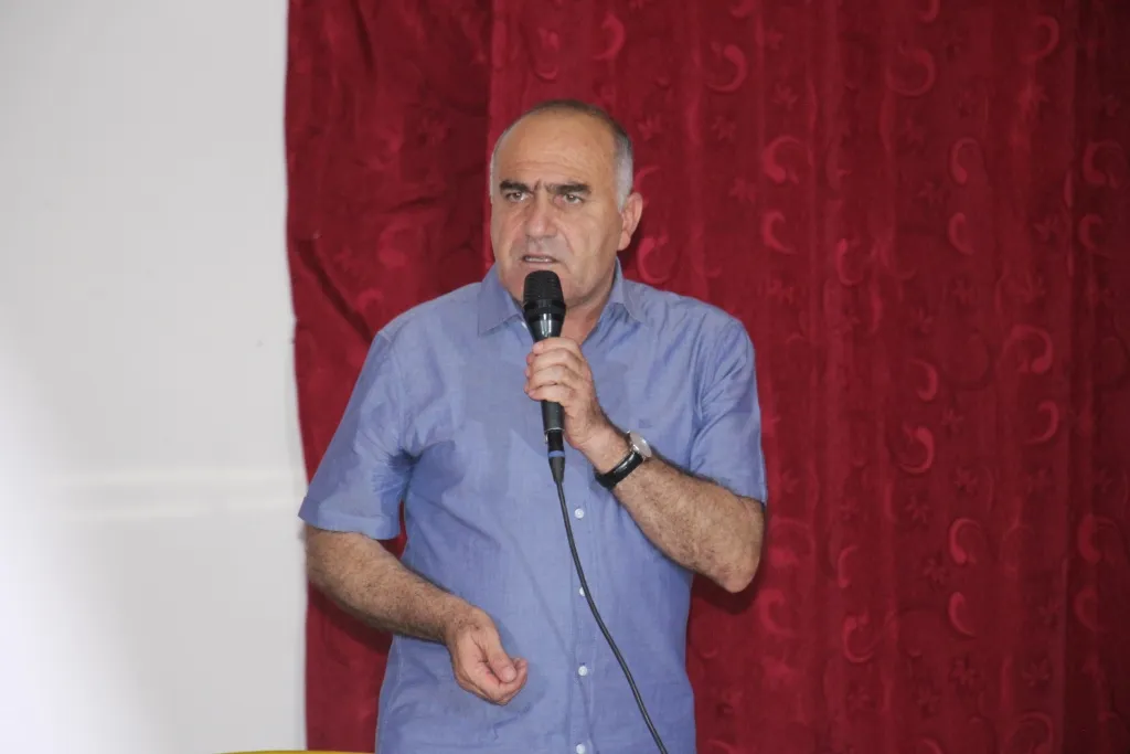 'Çareserkirina aloziya Sûriyeyê ji Bakur û Rojhilatê Sûriyeyê despê dike