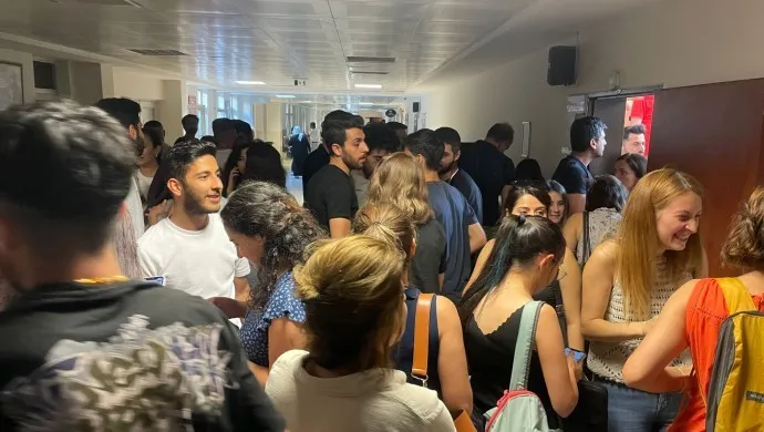 Ji bo 15 rojnamegerên girtî biryara tehliyeyê hate dayîn