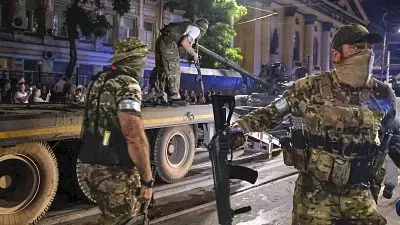 Wagner radestkirina çek û cebilxaneyê didomîne