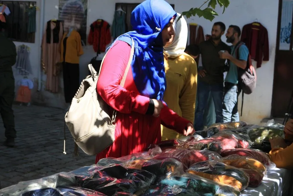 Bi pêşangehekê bal kişandin ser berhemên jinên astengdar