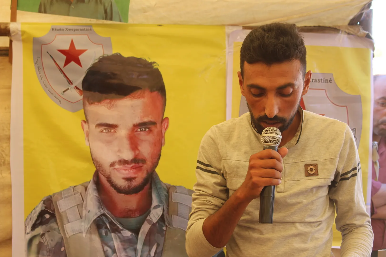 Xelkê Til Birakê sersaxî da malbata şehîd Xalid Heşaş xwest